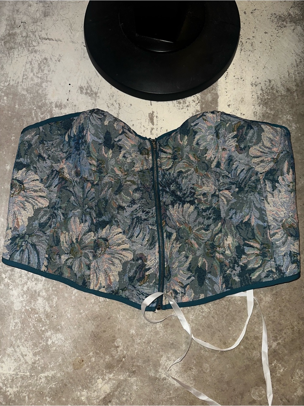 Shein floral corset plus size 3X functioning zipper and corset back